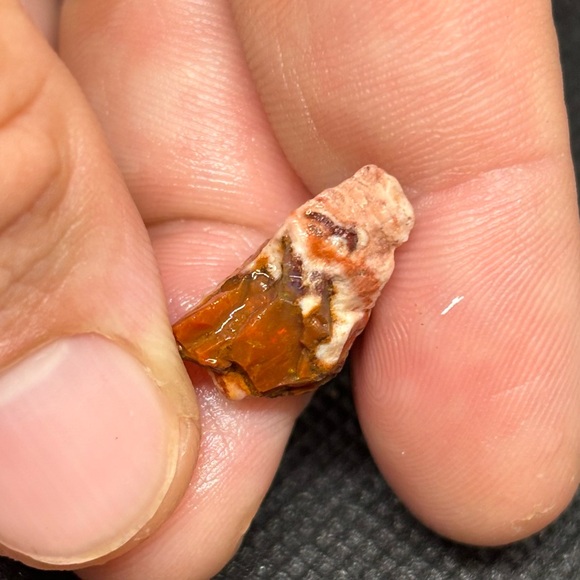 Mexican Fire Wish Bone Opal Specimen With A Fire Red Exterior & Blue Interior - Picture 13 of 13